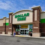 Dollar_Tree_discount_store_exterior_in_Greenville,_South_Carolina_02